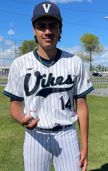 PNW College Baseball Report (@pnw_cbr) on Twitter photo Congratulations to <a href="/BBCCbaseball/">BBCC Baseball ⚾️</a> pitcher Hayden Schooler <a href="/hayden_schooler/">Hayden Schooler</a> on surpassing 150 career strikeouts in today's 2-1 win over Spokane.
Schooler went 6 innings, allowed 1 run, and struck out 8. Congratulations to <a href="/BBCCbaseball/">BBCC Baseball ⚾️</a> pitcher Hayden Schooler <a href="/hayden_schooler/">Hayden Schooler</a> on surpassing 150 career strikeouts in today's 2-1 win over Spokane.
Schooler went 6 innings, allowed 1 run, and struck out 8.