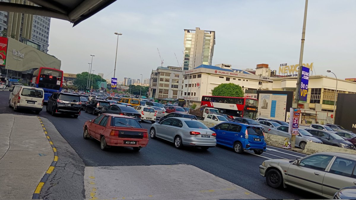 OLD KLANG ROAD DESERVED A BUS LANE