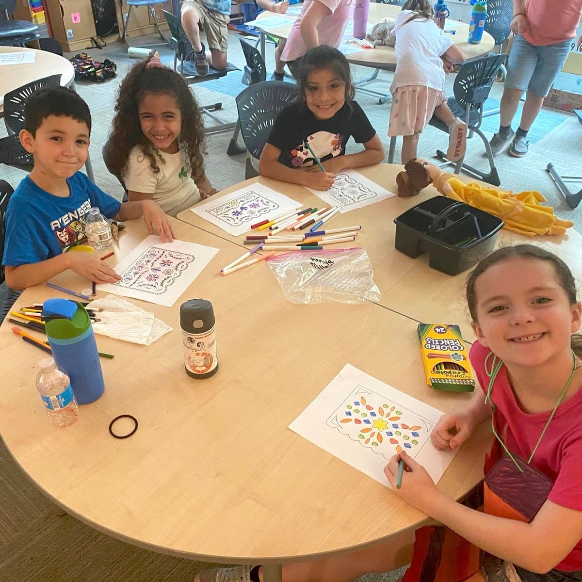 Anne Frank IA tweet media