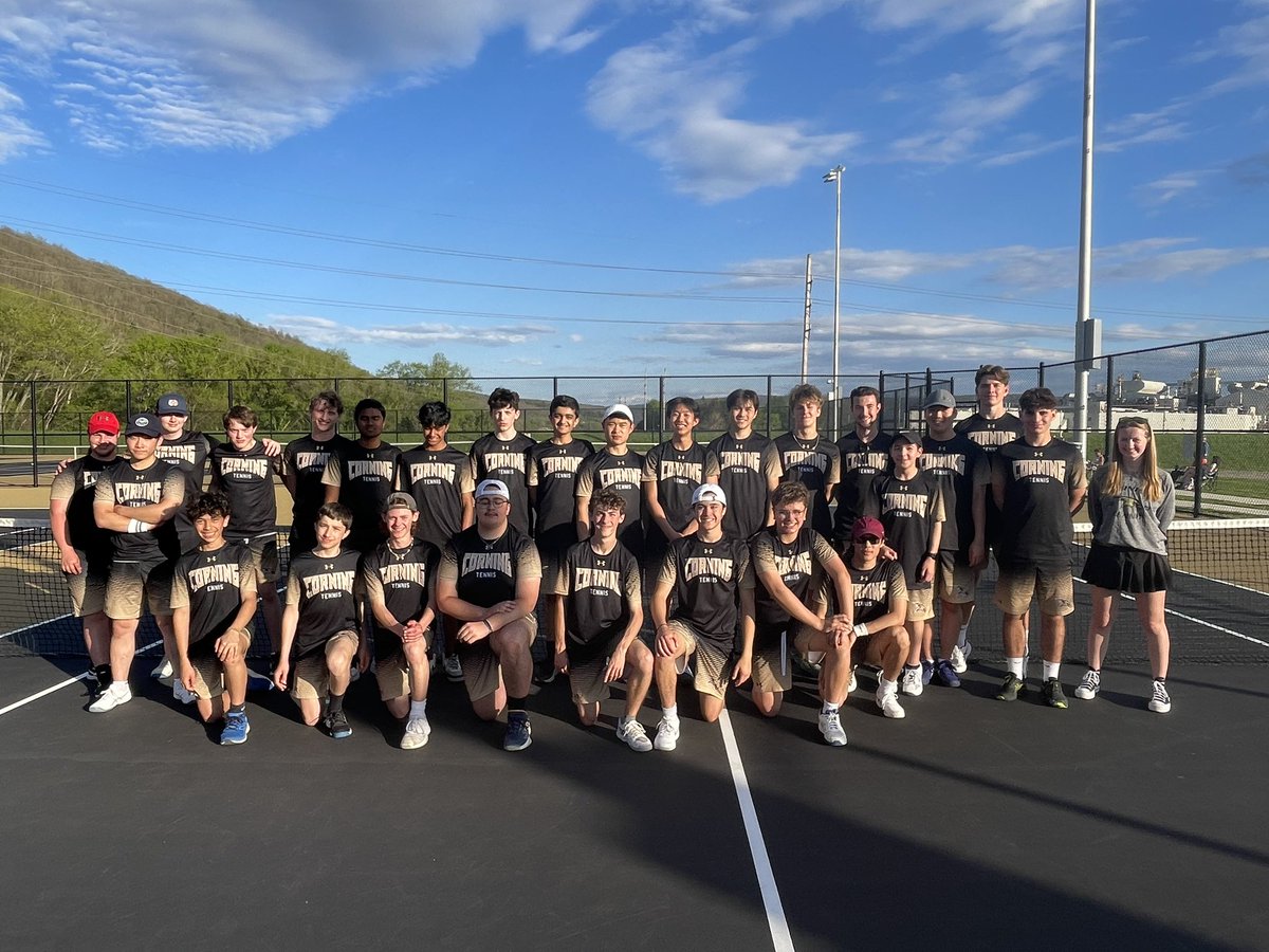 Congratulations to our Senior Varsity Boys Tennis players! Your commitment and the unwavering support from your families have been invaluable. Wishing you all the success in your future endeavors! #TogetherAsOne 🎉🎾