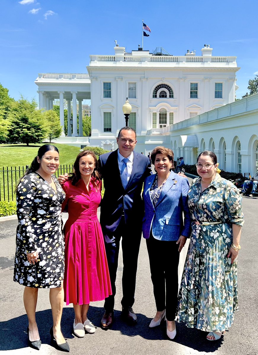 Very good meeting today with @POTUS and a few fellow Latino & Latina leaders. We talked about Biden-Harris Administration’s accomplishments & continued efforts to open up economic opportunity and advance key Hispanic priorities, including more outreach to our community. Thank you…