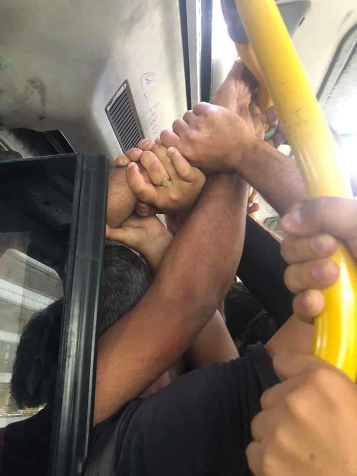 México nos hizo compatriotas, pero el transporte público a las 7:00am nos hizo familia...