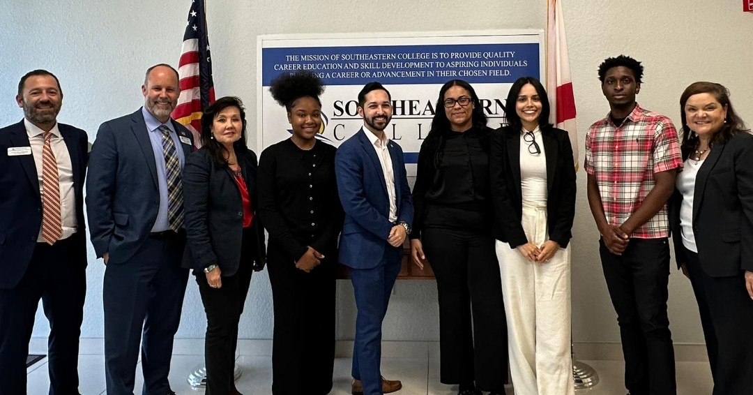 Our Miami Lakes Campus had the privilege of meeting with Juan Carlos Porras, FL State Rep., for District 119 today. It was a fantastic afternoon! #WeAreHireEd #MiamiLakes #District119 #Education #SECPride #SoutheasternCollege #StudentLife