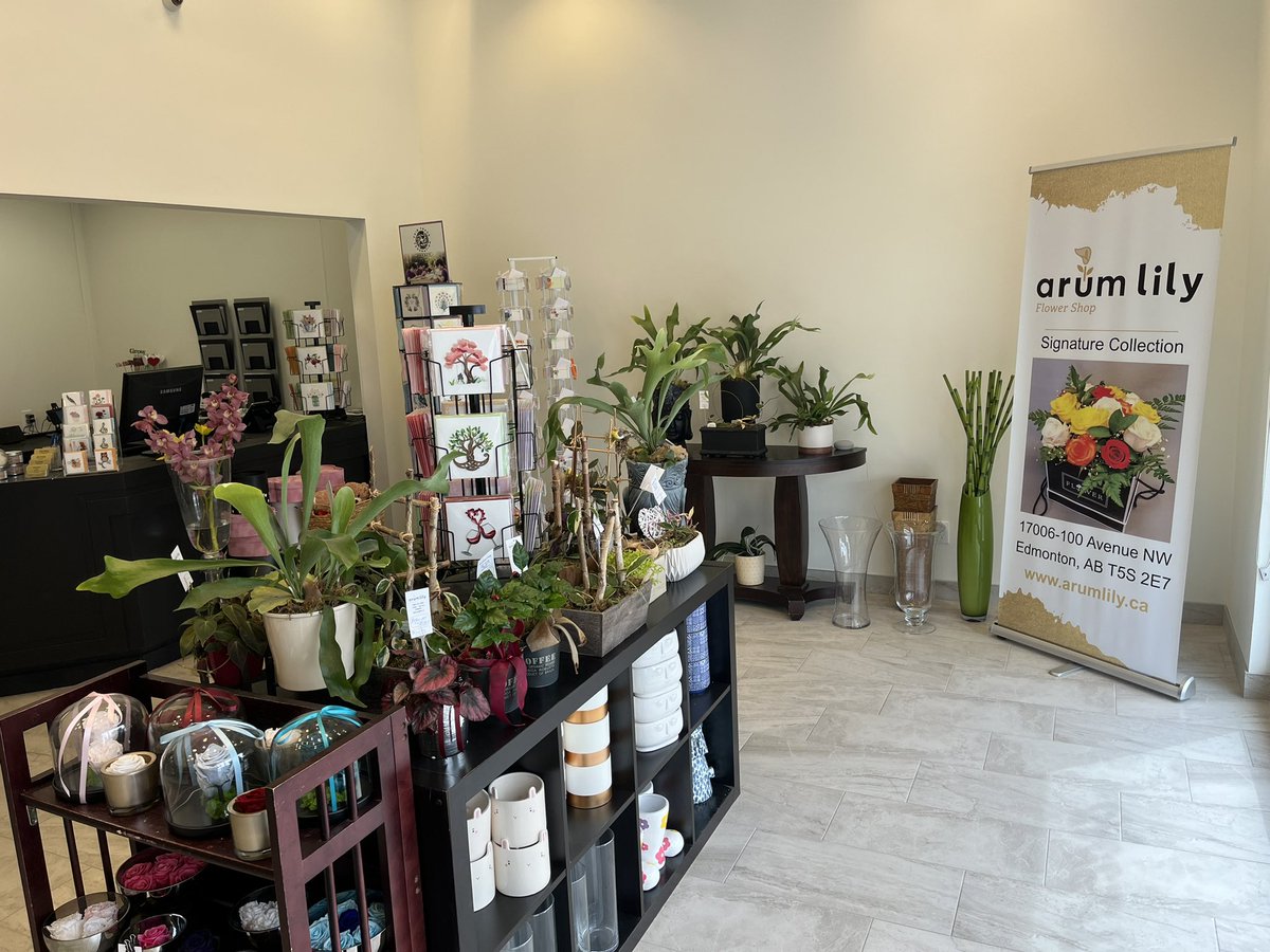 Welcome To @arumlilyyeg - New Look, New Owner & Awesome Flowers! 
#yegdeals #yegshop #yeglocal #yegshopping #edmonton #onlineshopping #yeggers #yegger #yeg #yegnails #yegbusiness #yegbusiness #yegbusinessowner #edmontonliving #edmontontattoo #yegflowers #yegflorist #shopnow