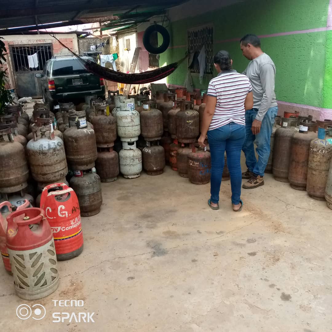 Finalizamos el mes de abril atendiendo con gas doméstico a 3.155 familias de Zaraza, Santa María de Ipire, Infante y Roscio. Nos desplegamos en varias comunidades, respondiendo las solicitudes del pueblo a través del 1x10 del Buen Gobierno. #MayoDeTransformación @NicolasMaduro