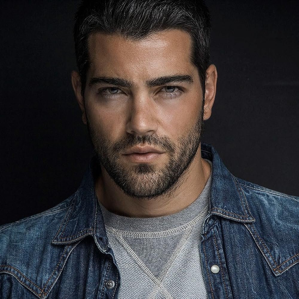 Here is my latest fun interview with @jessemetcalfe... @SuzeeCurryBTS Read it here! suzeebehindthescenes.com/2024/04/feel-g…