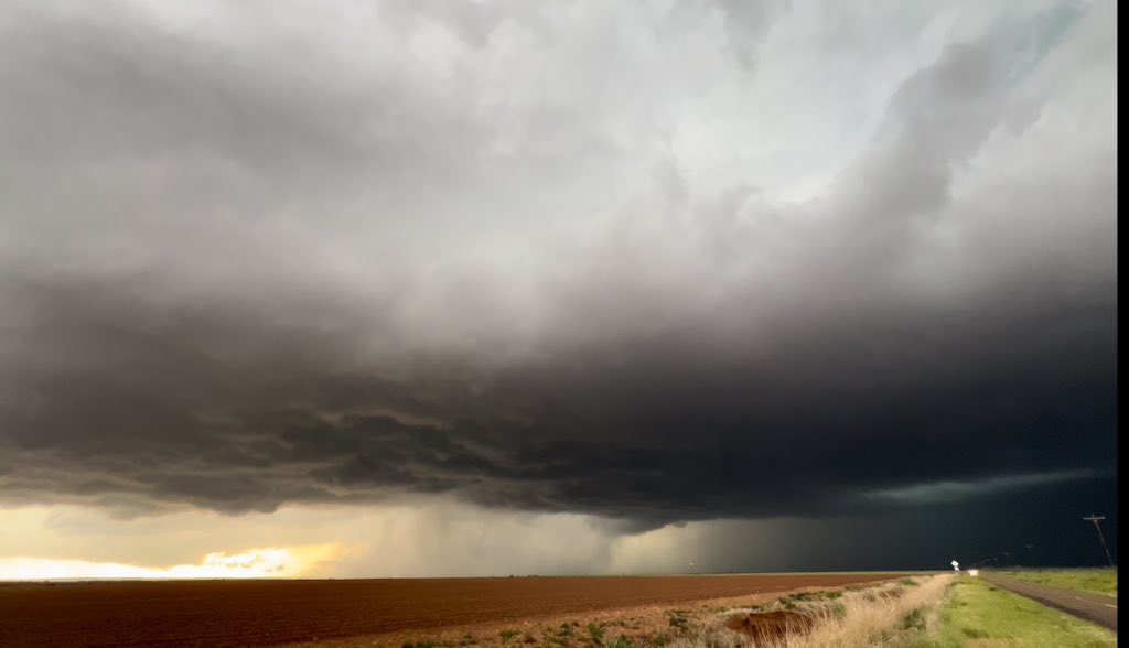 Looking back north of Turkey TX 7:09pm #txwx