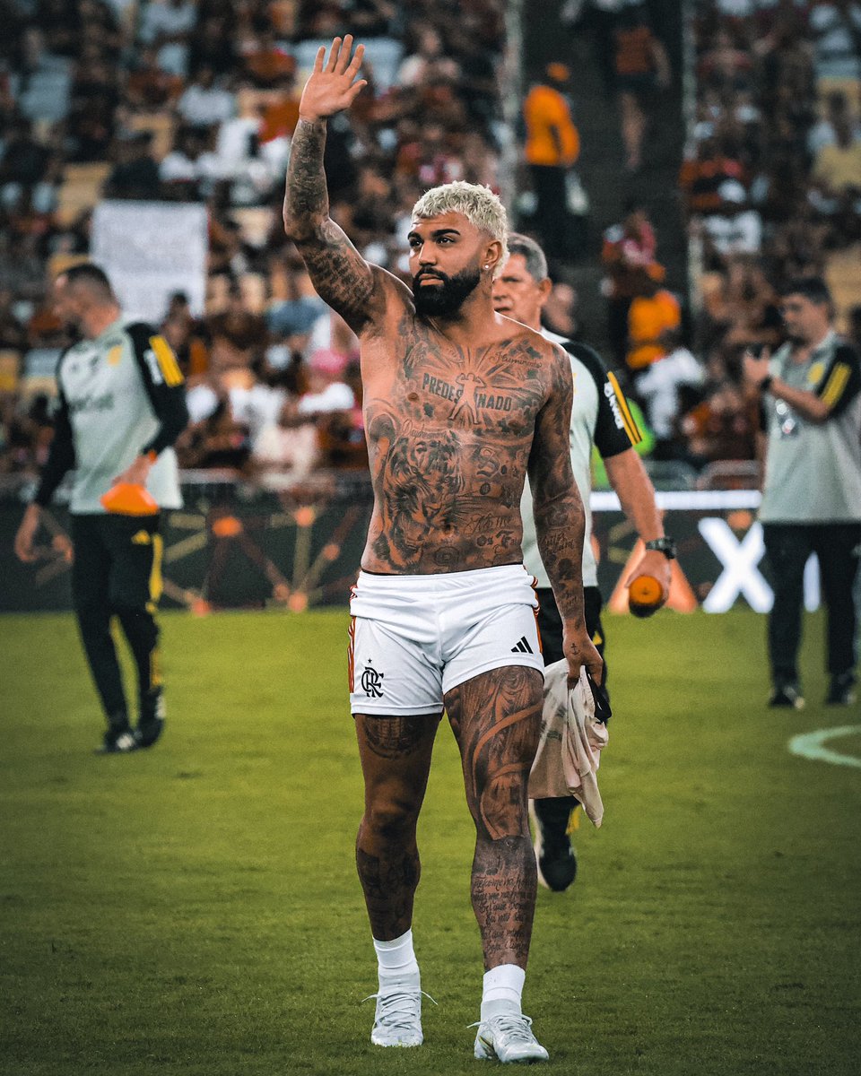 “O Flamengo escolheu o Gabriel. Não nasceu como um de nós, mas foi PREDESTINADO a se tornar..”