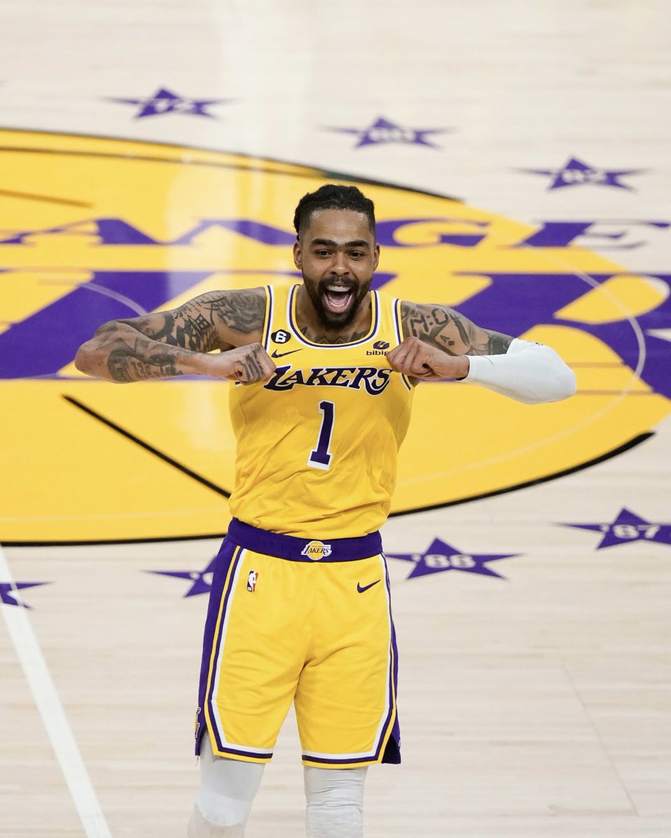 Should the Lakers re-sign D'Angelo Russell? 🤔