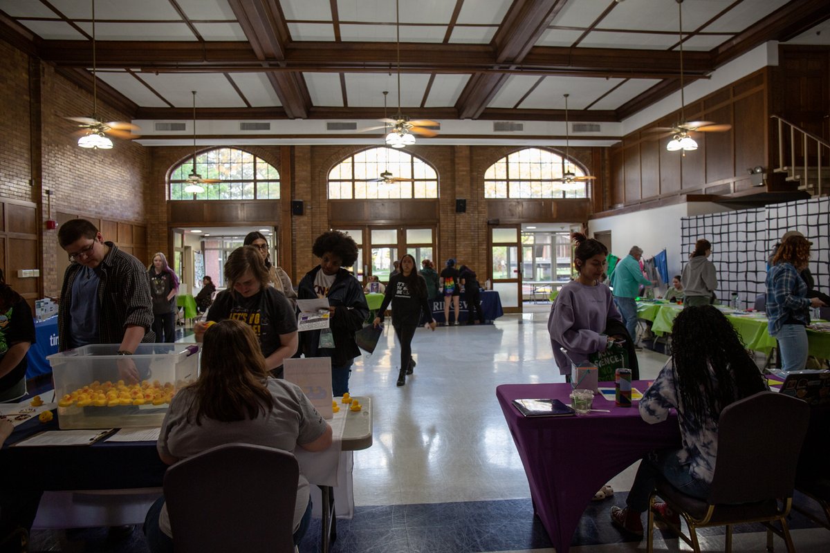 Knox College Counseling Services kicked off Mental Health Awareness Month with Glow Up! The day involved various rigorous and refreshing activities for students to take a break and care about their mental well being!