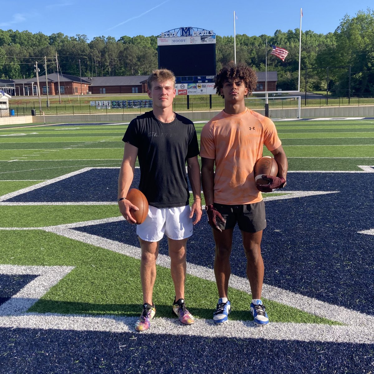 👀”Coming Out The Portal” @colemccartyy Got some visuals of the former ‘23 QB1 @MoodyFBall @colemccartyy who recently hit the transfer portal getting some work in…. Thanks to ‘24 WR & @HawksFootball commit @aidanrob1nson for getting some work in as well….visuals soon!