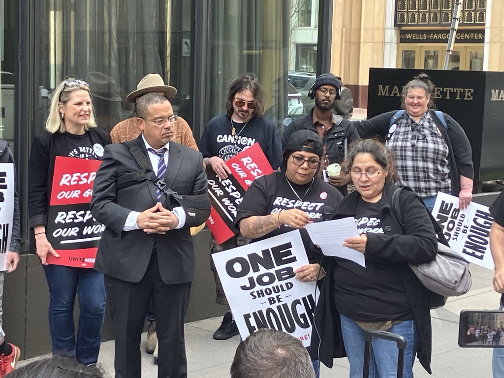 Proud to join hospitality workers with @UNITEHERE17 for a rally for better wages and working conditions. Hotel workers, just like everyone else, deserve dignity and respect on the job and wages that allow them to afford their lives.