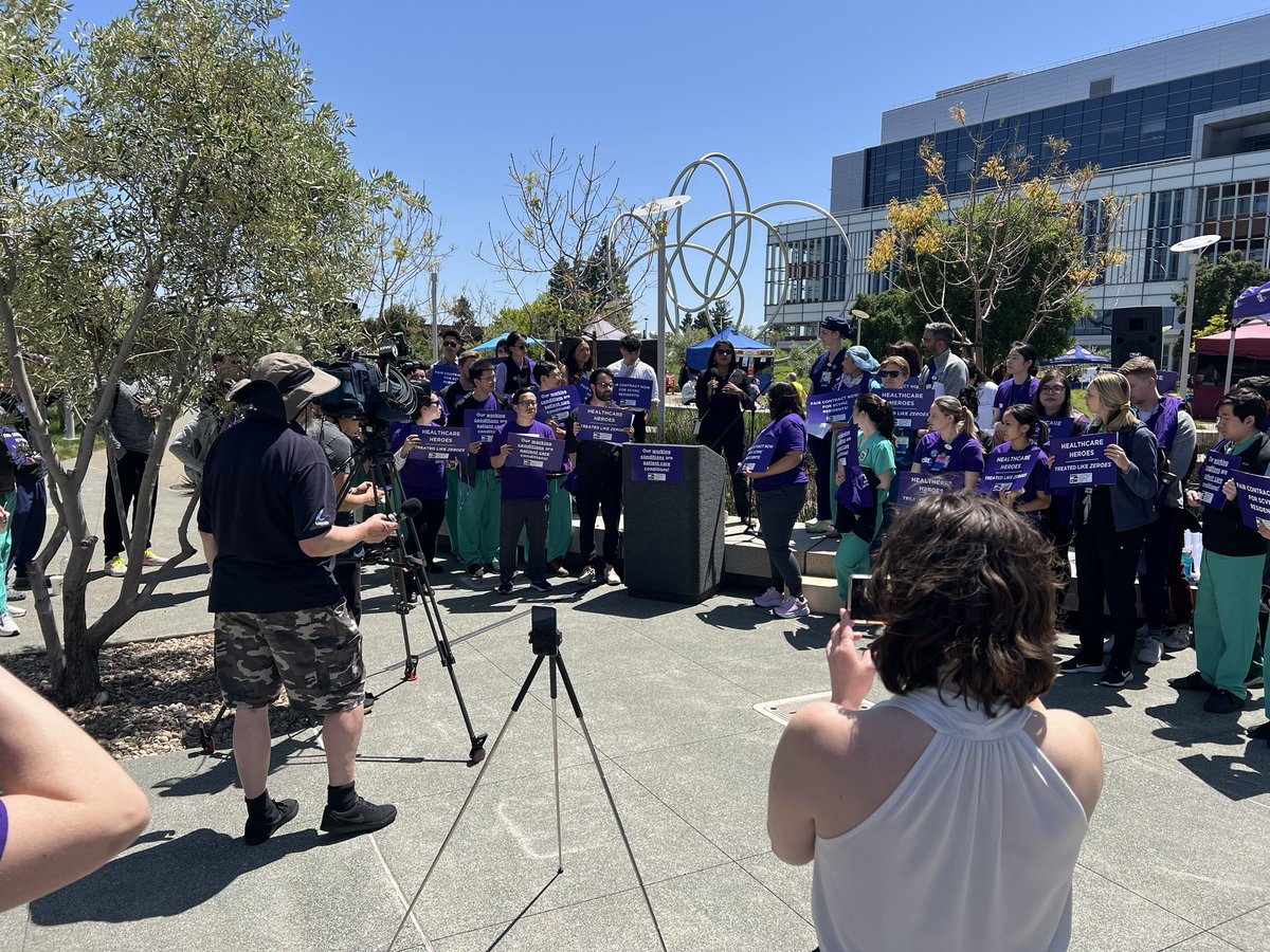 My district representative Phuong Nguyen supported our @cirseiu medical workers at today’s rally at Santa Clara Valley Medical Center. We show solidarity with our medical professionals and their relentless dedication to our community's health.