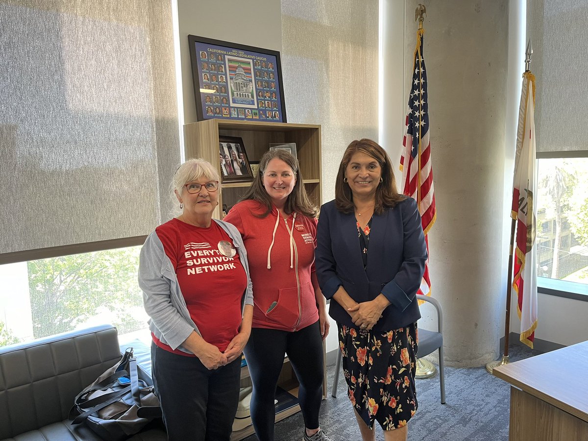 Thank you @QuirkSilvaCA for meeting with us about AB 2913 The California Homicide Victims' Families' Rights Act. This bill means so much to Survivors with Unsolved Homicides and will keep us all safer. @AsmMikeGipson @MomsDemand @Everytown #CALeg