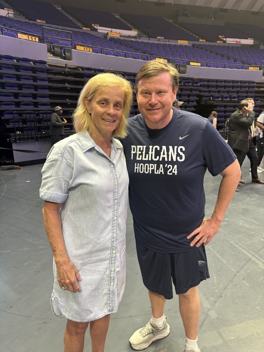 Hopefully I gained some basketball wisdom from ⁦@KimMulkey⁩!