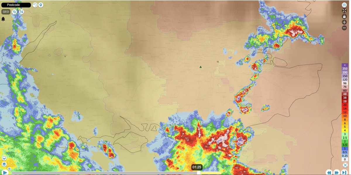 🌩️🛰️ Attention #London area: A potent line of thunderstorms is advancing towards the metro region. High-resolution radar imagery indicates robust convective activity, with potential for heavy rainfall, frequent lightning, and gusty winds. Commuters should plan for delays and…