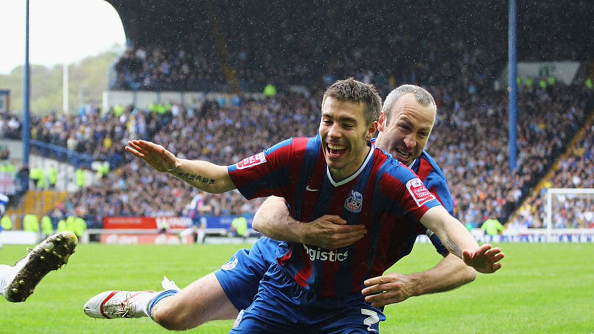 On This Day in 2010, Sheffield Wednesday were relegated to League One after a 2-2 draw at home to Crystal Palace. Scorers: ⚽️ Alan Lee (24') ⚽️ Leon Clarke (43') ⚽️ Darren Ambrose (63') ⚽️ Darren Purse (87') #SWFC #CPFC