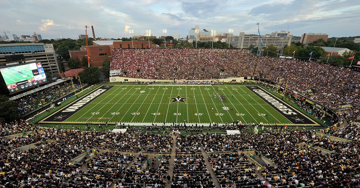 After a great conversation with @jovanhaye, I am blessed to receive an offer from Vanderbilt University ⚓️ @VandyFootball @jeffsentell @MattDeBary @Andrew_Ivins @CharlesPower @RivalsFriedman @ChadSimmons_ @adamgorney. @RustyMansell_ @TheUCReport @RecruitGeorgia @On3Recruits…