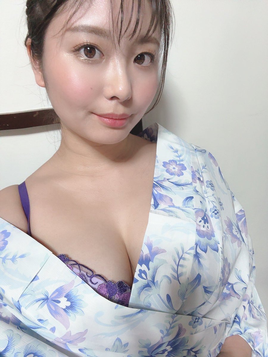 おはようございます☀️

浴衣🤍はだけバージョン🤍
 #高身長 #セクシー女優 #浴衣