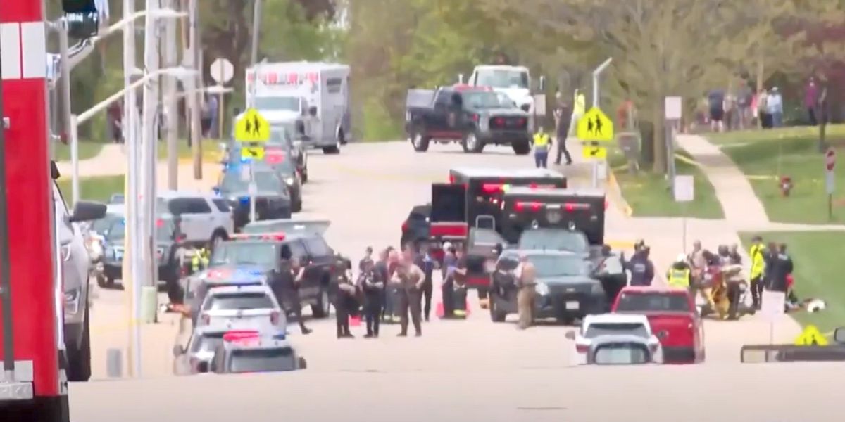 14-year-old active shooter shot and killed by police before he could enter middle school, Wisconsin police say dlvr.it/T6Hmsv
