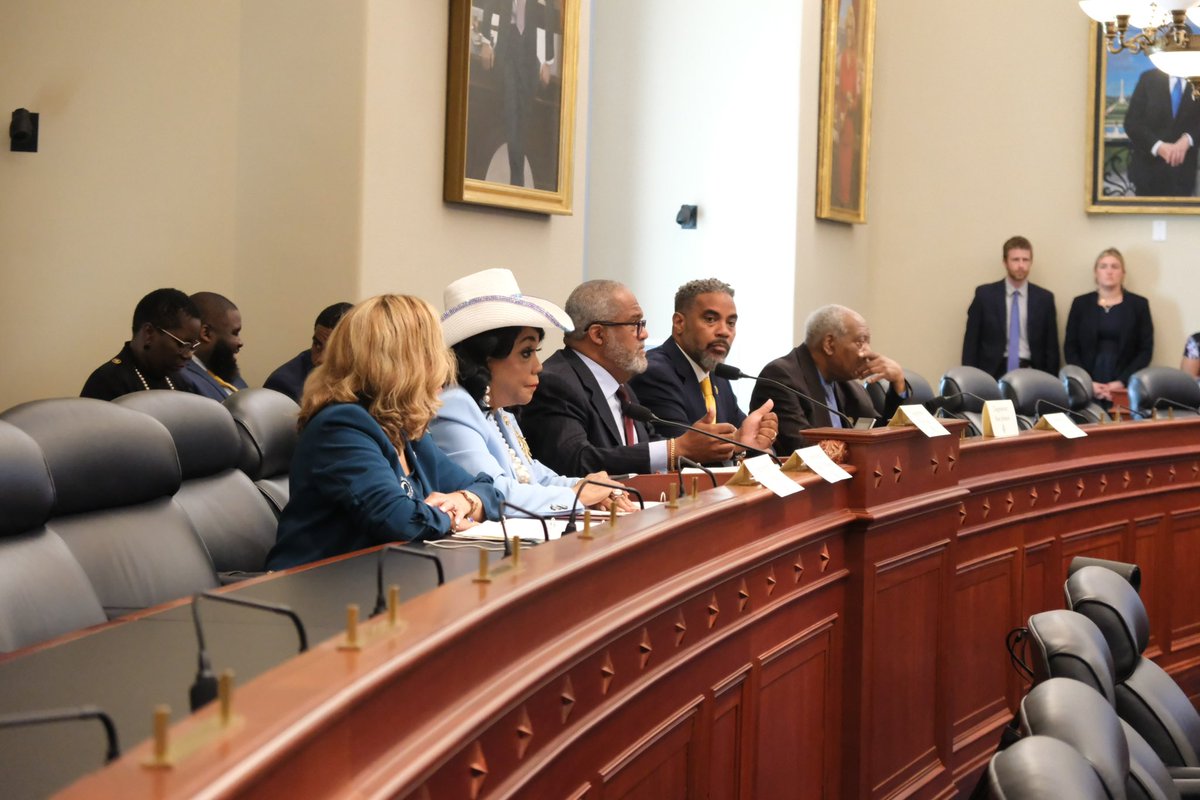 As we kick off mental health awareness month, I held a hearing on suicide and the mental health of Black men. Thank you to all my colleagues and panelists for joining in this important and needed conversation.