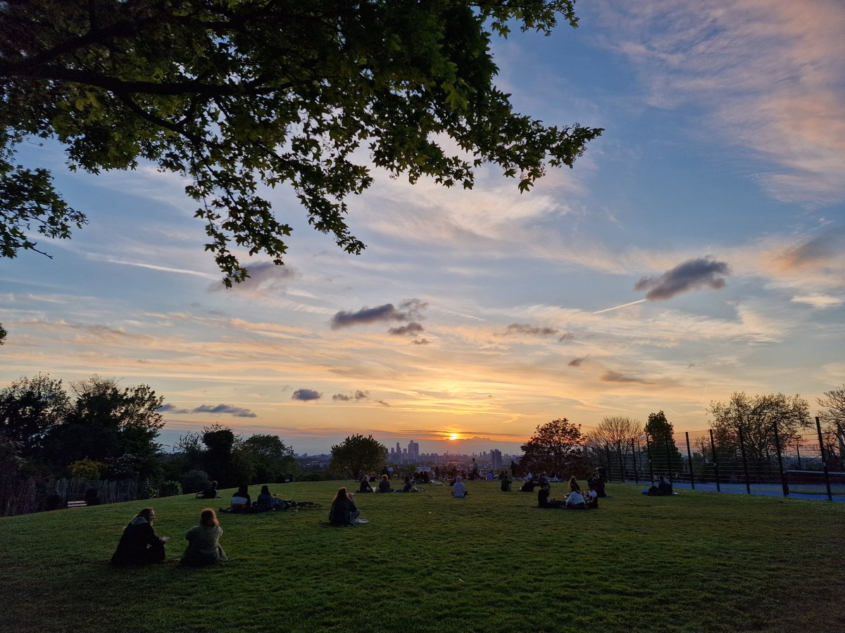 @BeerBottleBlond Hope this Beltane view from Telegraph Hill, London soothes. It's up the hill from The Earl of Derby SE14, home of the Podcast From the Pub #AllForTheLoveOfPubs

Starting up soon