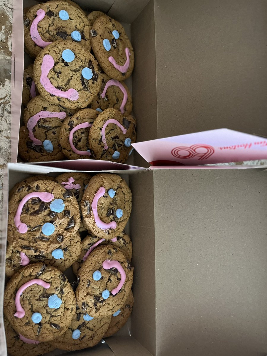 Get your 😊🍪 right now before they’re gone !They’re  available until May 5th .@TimHortons !! #SmileCookie #SmileCookieWeek

Repost, comment and like this post to show your support about this AMAZING CAUSE!

HEY @elmo ! Tell @MeCookieMonster that I’ve Got cookies for him!!