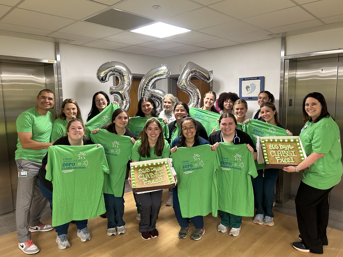 We celebrated 3 Center being 1 year CLABSI free at Children's Hospital New Orleans! Congratulations team! #chnolaproud