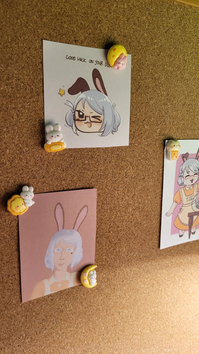 Thank you to @Suave_Pigeon for the cork board and suuuuuuuuper cute bunny thumb tacks!! Now I can hang my fan art and important reminders in style!