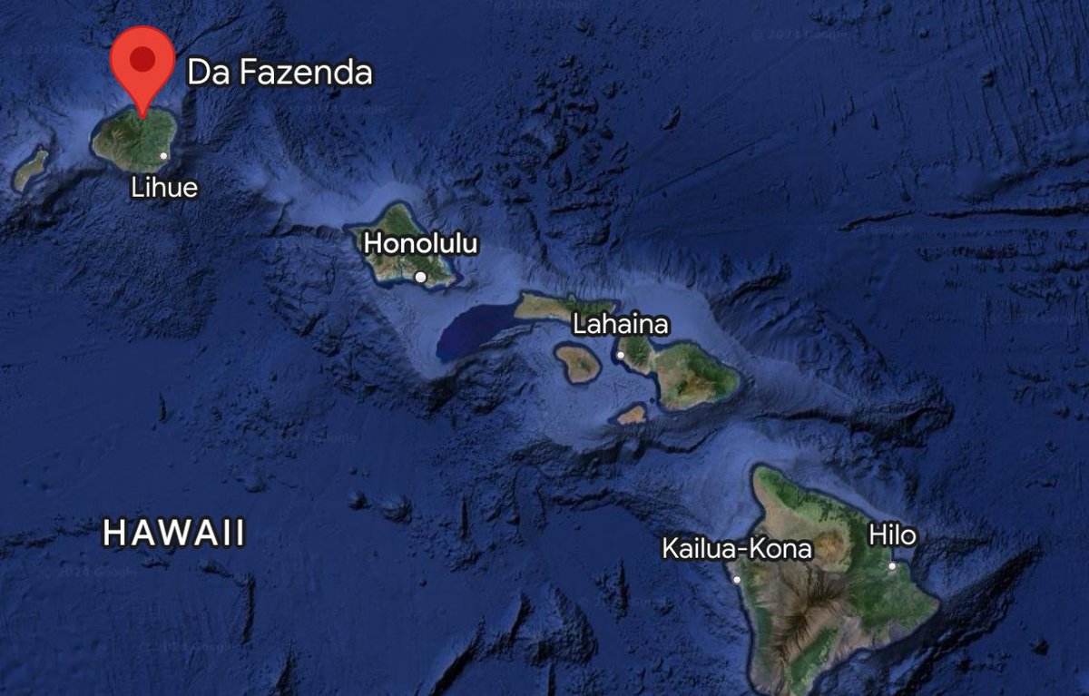 CLTracker's tweet image. Justin in hawaii today