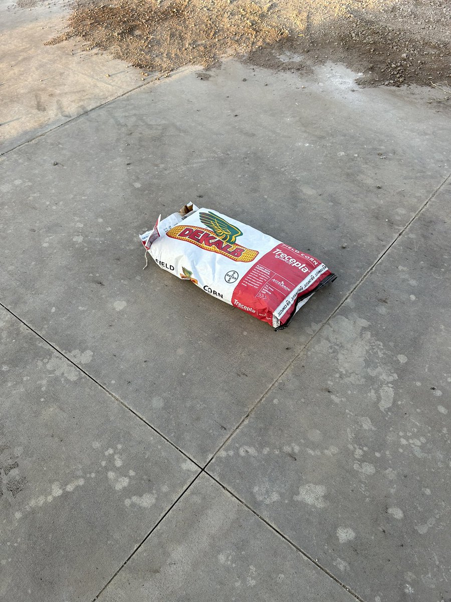 Leaving a high dollar bag of Dekalb 66-06 outside as my sacrifice for rain. This will also deter severe weather events. Just entices soaking rain 🌧️.