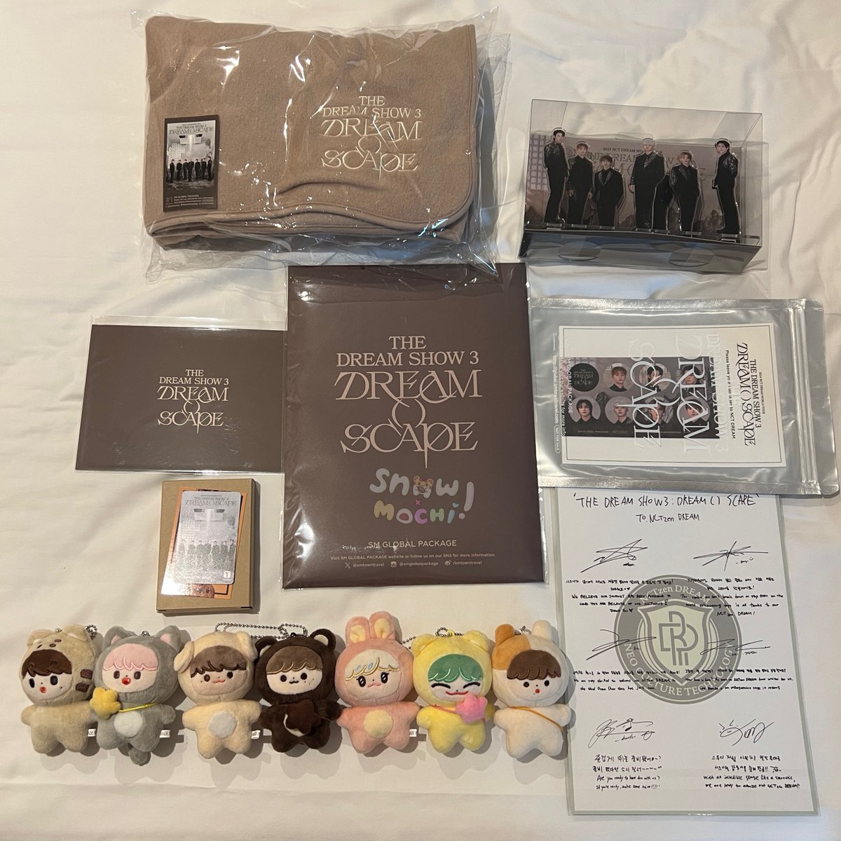 SM Global Package (Deluxe) รอบนี้ แม้แต่ดินสอสีคุนก็ไม่ให้ผม 😔✌🏻

ดีใจอะครีลิคทำด้วยรูปคอน ผมรัก 7DREAM ฮรื้อๆๆๆๆๆๆๆๆ