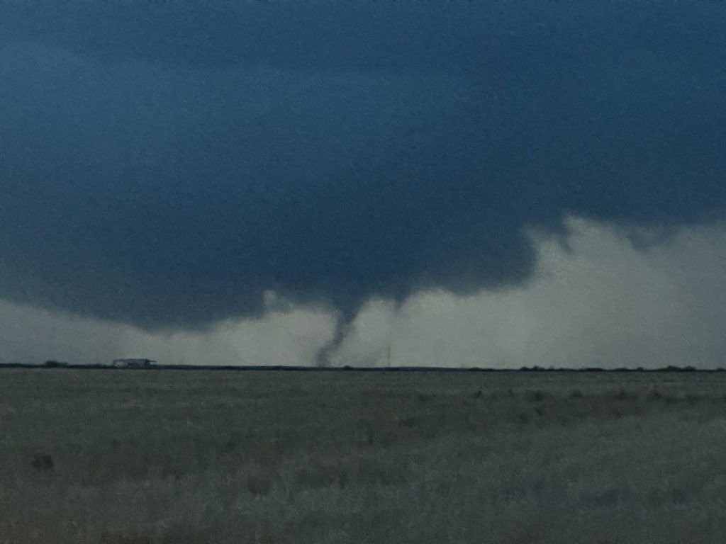 Multi-vortex tornado NE side of Turkey Tx!!