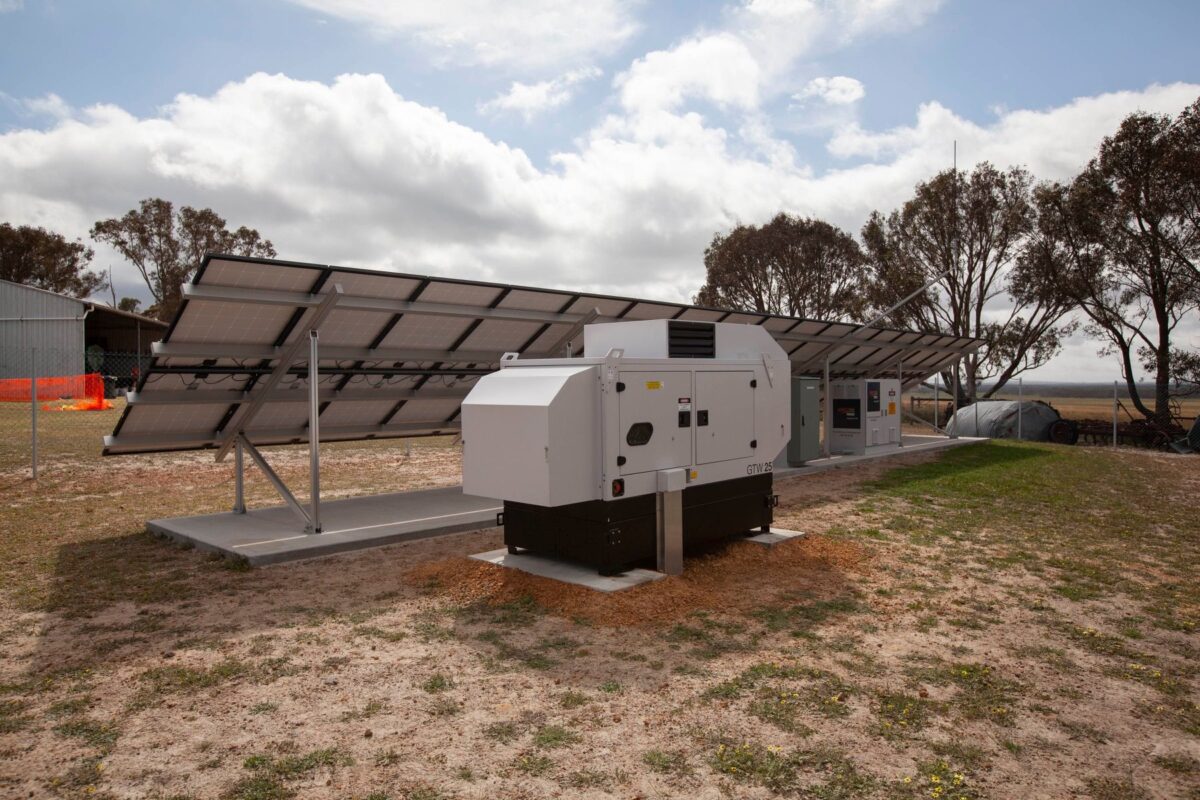 WA pumps $26.4 million into clean energy manufacturing sector: Western Australia’s rollout of solar-based standalone power systems is set to continue with the state government announcing a $26.4 million funding package… dlvr.it/T6HpKq #renewables #australia #technology