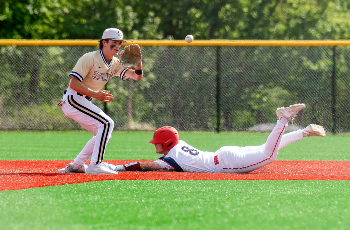 Photo gallery from @NeshaminyBB-@CRSbaseball's extra-inning game Wednesday afternoon: phillyburbs.com/picture-galler… @NeshSkinsNation @CRSsports @NeshaminySkins @CRSFootball @Neshaminyhoops @CRS_Basketball @Neshaminy_SD @CouncilRockSD via Daniella Heminghaus