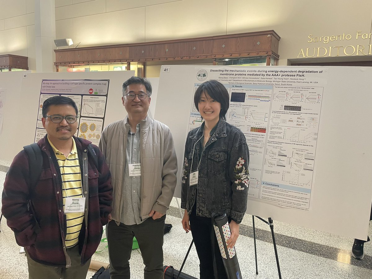 #MWFolding conference at Notre Dame became our end of semester tradition for the last ten years! It is great to feel connected. Thank Patricia @ndbiochemist, Connie, and Lisa!! Also, thank you to our lab members, Manoj and Jiaqi for the poster presentation!👏