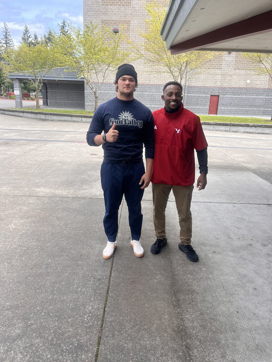 Thank you @Coach_TMACK for stopping by to talk more about @EWUFootball super exited to get back up there for camp!!! @CoachRonquillo @BryanIrion @yelm_football @ToddCordova2