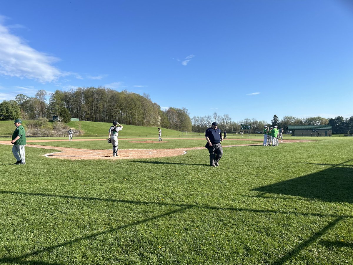 Coaching staff 👷🏻‍♂️👨🏼‍💼🛠️💼 back recruiting in the #607 and #315 areas today. 

Had to stop by: 

@LaFayetteCSD vs @bishopludden 

@USCSD_Wolves vs @MCSBLUEPRIDE 

#TheJungle 🐆⚾️🟢⚫️

#NewYorkBaseball