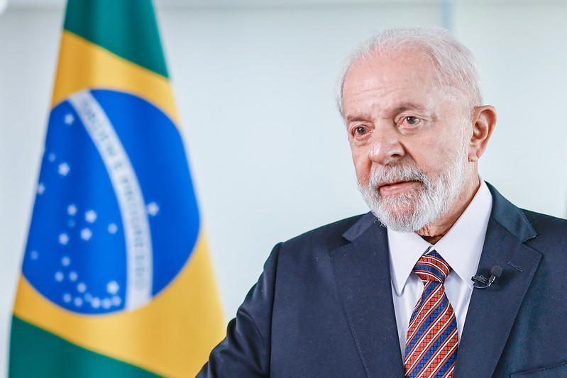 “Cuidar da floresta é mais rentável que derrubar árvores”, afirma Lula jornalggn.com.br/politica/cuida…