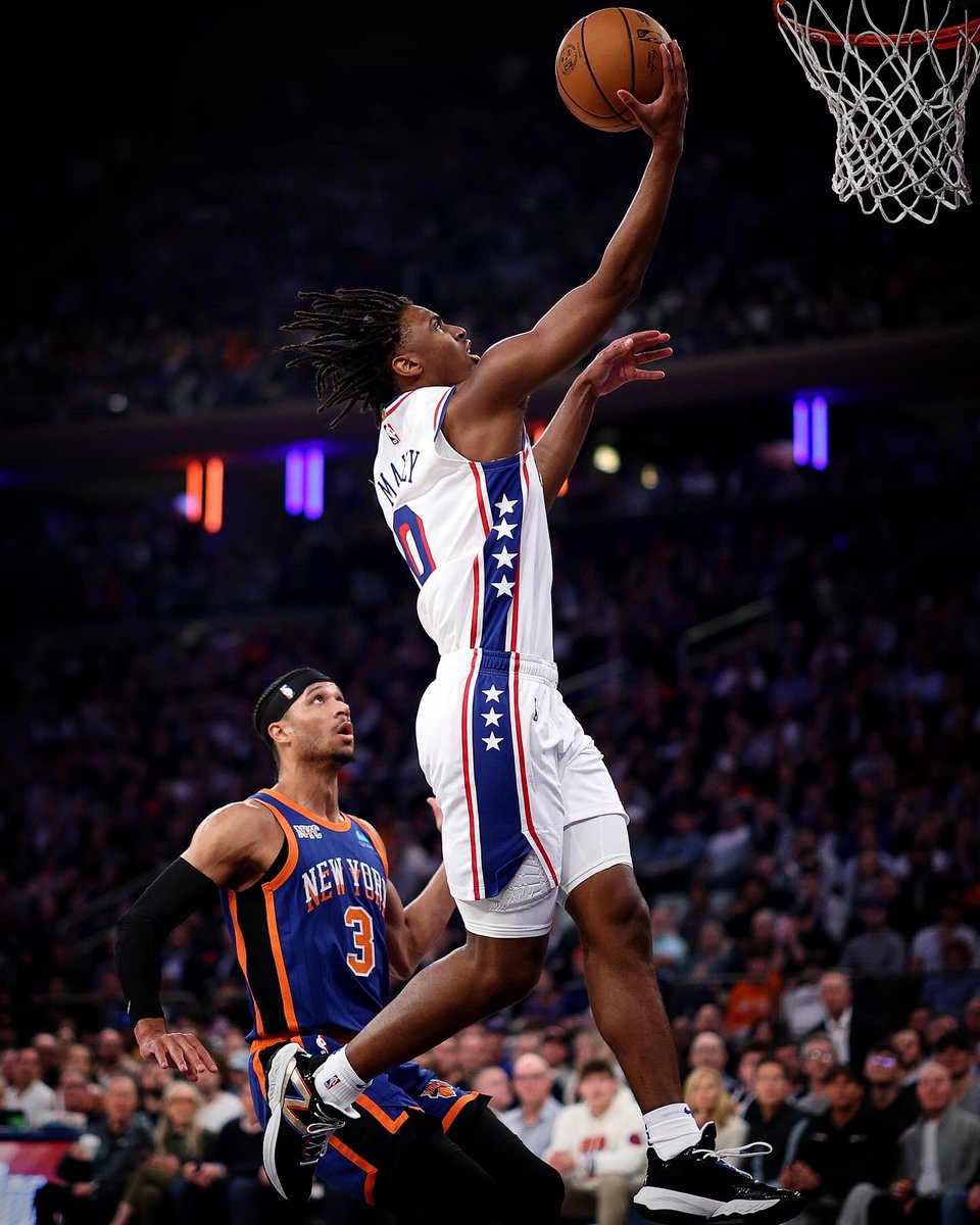 ElsaGarrison's tweet image. Highlights from the #sixers #Knicks at Madison Square Garden. @GettySport
