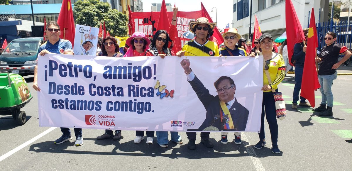 Colombianos en Costa Rica Presentes!!