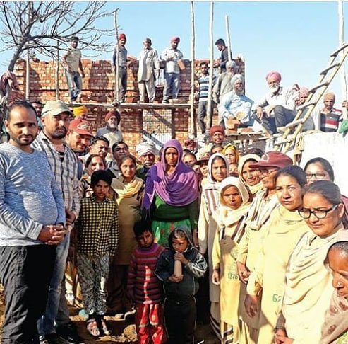 Home is a basic necessary. Everyone wants to have their own home. But some people are unable to make their own home. In this situation, followers of Dera Sacha Sauda build homes for such families under the pious guidance of Ram Rahim Ji. #HopeForHomeless
