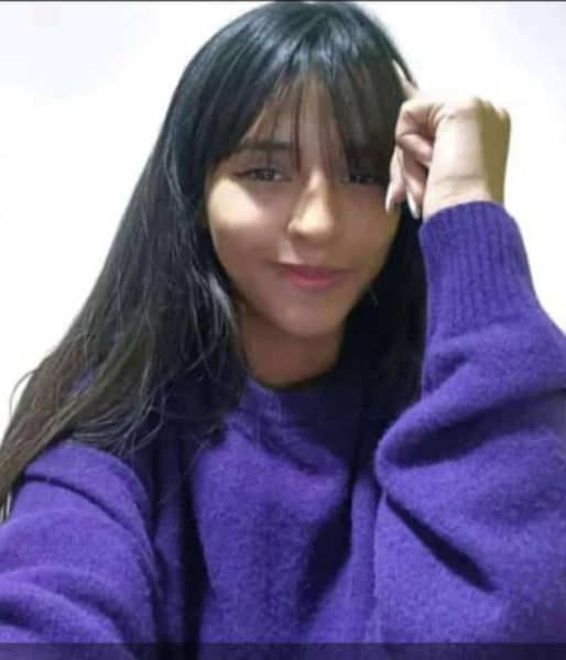 InforTvenezuela's tweet photo. Orleana Valentina Durán Rodríguez de 24 años de edad, fue asesinada por su pareja luego de una discusión en Barquisimeto,estado Lara.
Ail Emad Rivero Arambulet ,estudiante de 26 años de edad,la asesinó por un ataque de celos y rabia.
La joven víctima quien era TSU en informática ,le dijó a su pareja que no quería continuar la relación,por lo que estalló en rabia y la atacó con un cuchillo hiriendola mortalmente en el cuello.