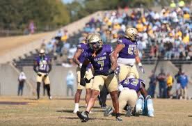 Blessed to receive an offer from  Alcorn State University 💜 @Madhousefit @TheCoach_Cov @MohrRecruiting @JohnGarcia_Jr @HallTechSports1 @PJHS_FB