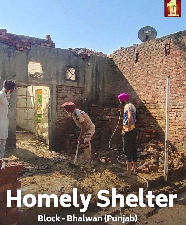 Building your own house remains a dream for many in this world but here, to help the needy and destitute, the renowned social welfare organization Dera Sacha Sauda is providing them with help under the 'homely shelter' initiative.  
#HopeForHomeless
#SaintDrMSG