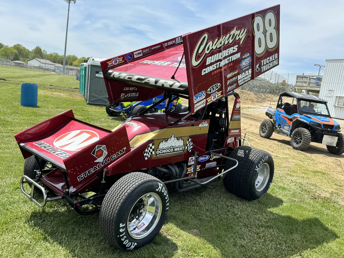 Tonight’s @SmithTitanium Brake Systems Break of the Race goes to @AustinMcCarl88.