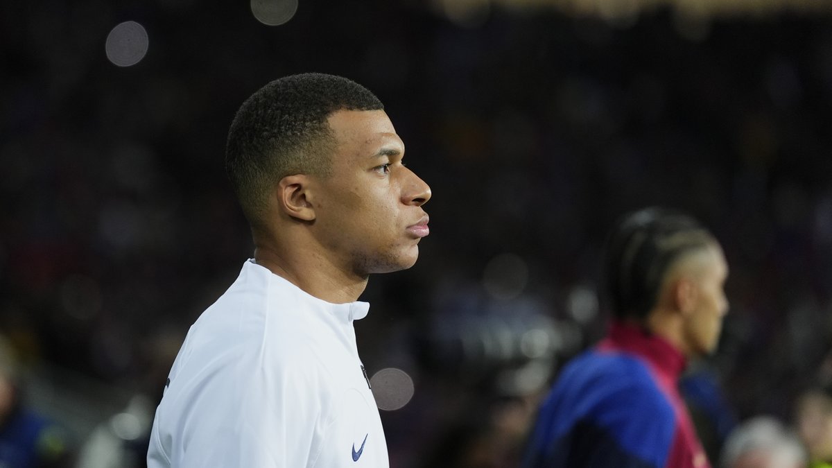 Mercato : Mbappé s’en va, la réaction du PSG dévoilée dlvr.it/T6J3Hj