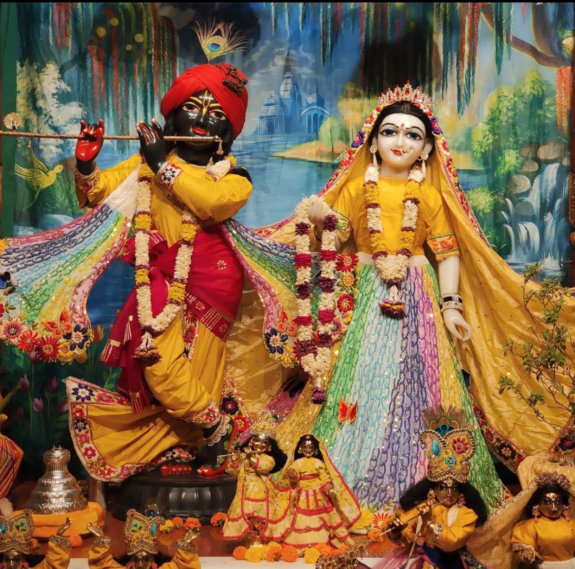 Hare Krishna Hare Krishna Krishna Krishna Hare Hare Hare Ram Hare Ram Ram Ram Hare Hare