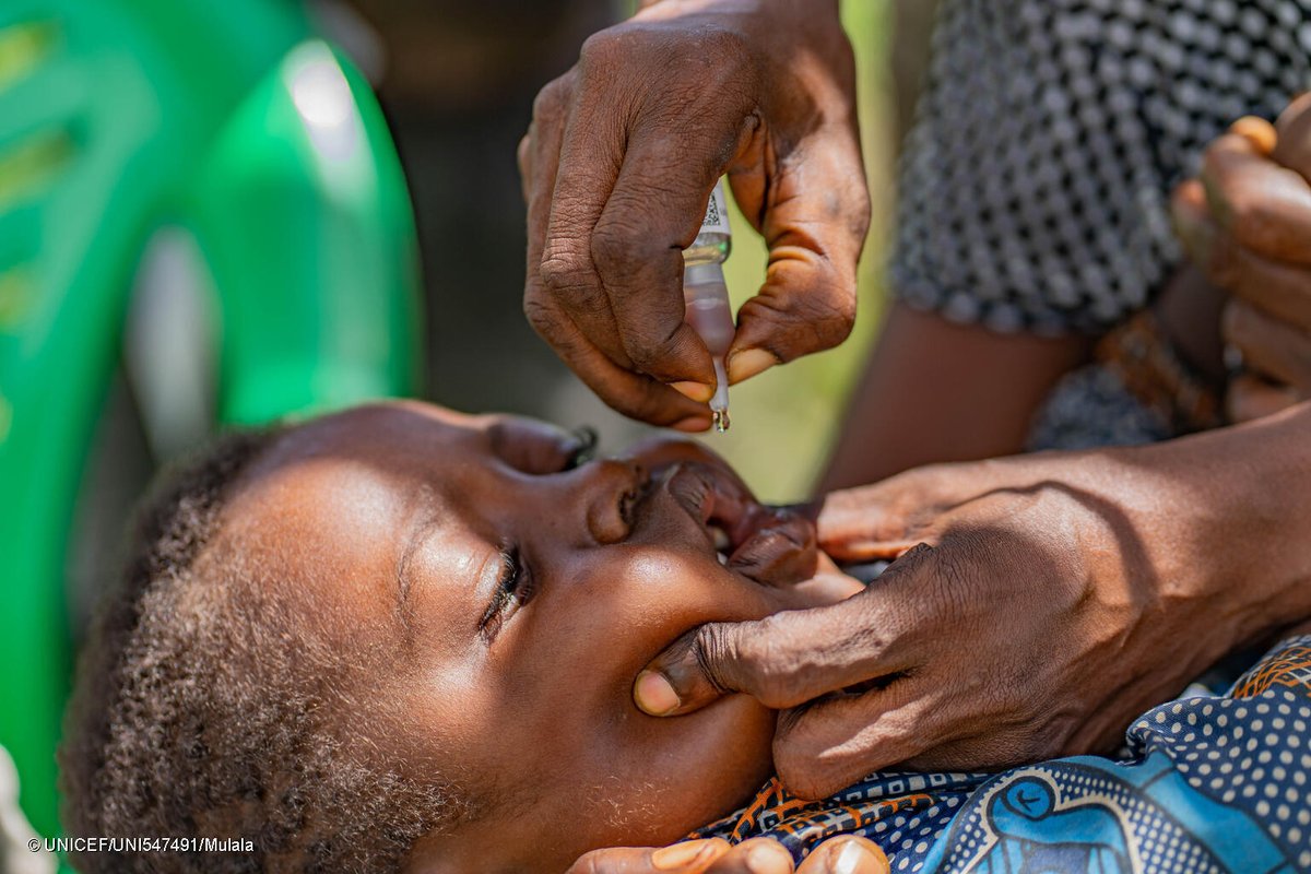専門誌ランセット（The Lancet）によると、#予防接種 の世界的な取り組みにより、過去50年間で推定1億5,400万人（うち1億100万人は乳幼児）の命が守られたことが明らかに。 #ユニセフ は、毎年20億回分以上のワクチンを調達し、世界の子どもの約半数に届けています。 unicef.or.jp/news/2024/0060…