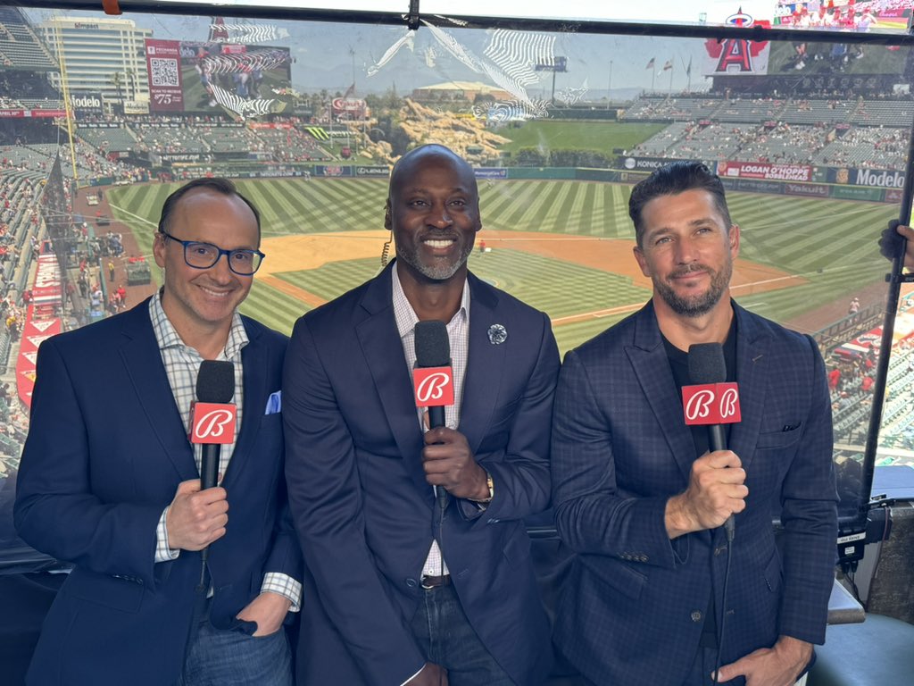 Twins fans!! Thank you for welcoming me into your homes this past week. I absolutely love being in the booth. This team is so much fun and everybody is working so hard. I promise to never take my opportunity for granted! See you in June.